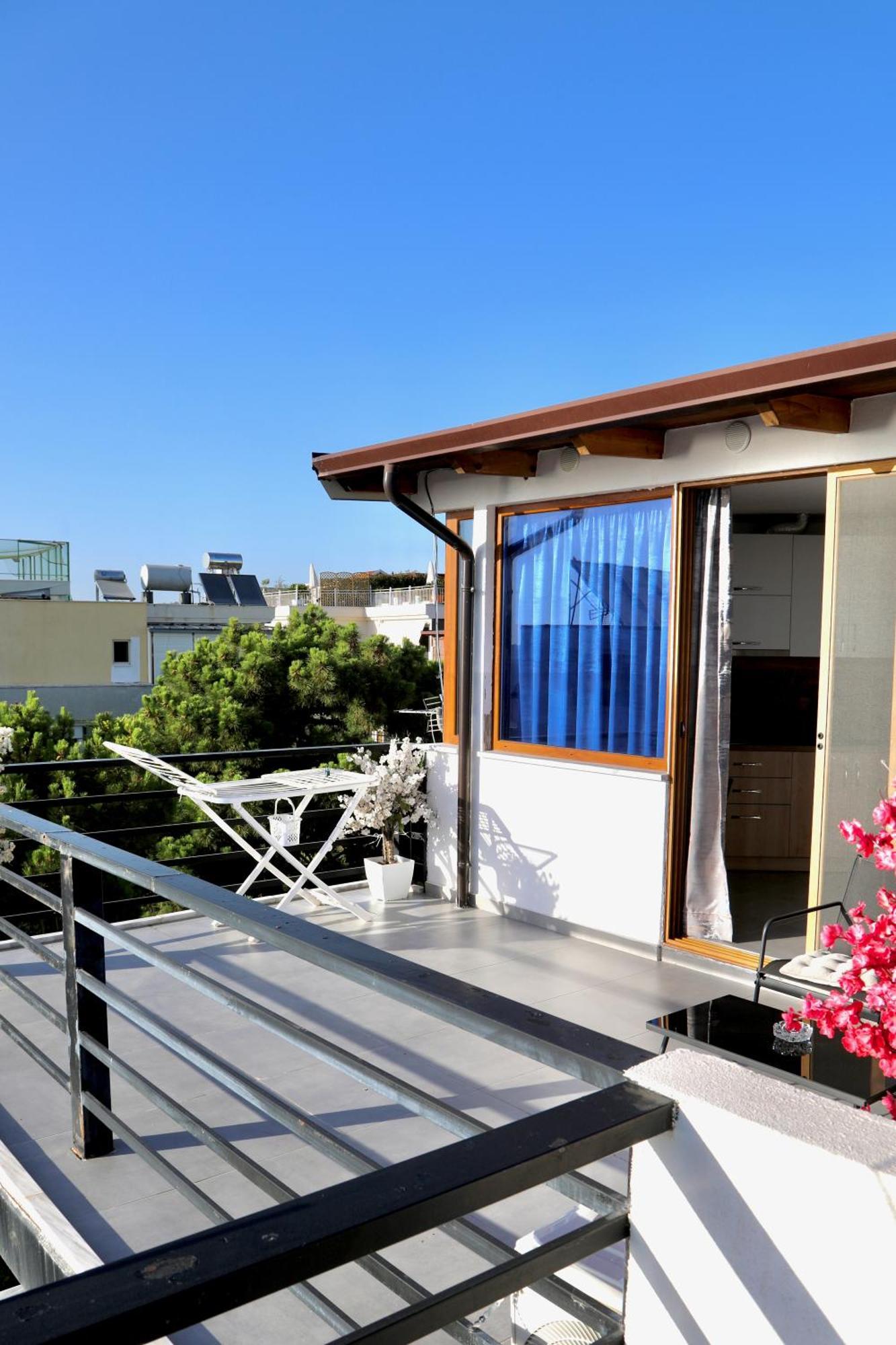 Sea View Apartments Golem  Exterior photo